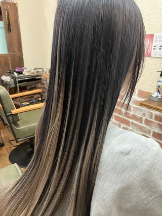ロング カラー 鈴木 小百合のヘアスタイル