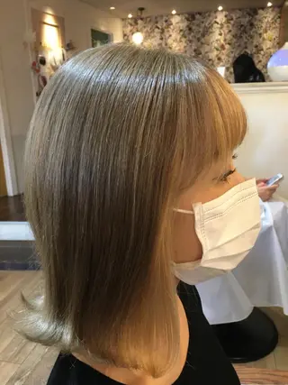ミディアム カラー plaatje 義見のヘアスタイル