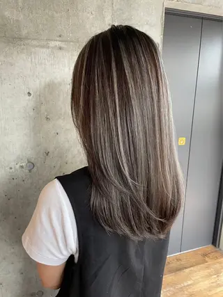 セミロング カラー ヘアアレンジ 🫧似合わせ/透明感 カラー🫧 ハルヒのヘアスタイル