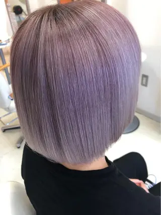 カラー white.梅田 デザインカラー🦄のヘアスタイル