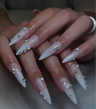 ネイル Lyna 池袋のネイルデザイン