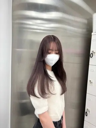 セミロング カラー 抜け感レイヤー︴ ニュアンスカラーのヘアスタイル
