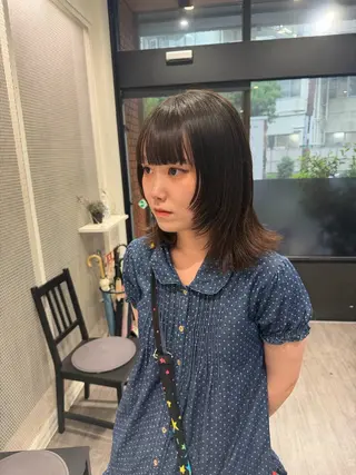 ミディアム Karin／ レイヤーブリーチ🥀のヘアスタイル