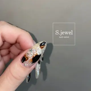 ネイル S. JEWELのネイルデザイン