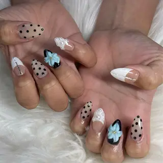 ネイル 森 莉沙のネイルデザイン
