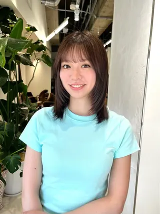 ミディアム カラー レイヤーカット/ブラ ウンカラー/河野凜のヘアスタイル