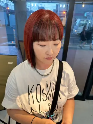 カラー 🩵HOLLY🩵 ブリーチ🩵カレンのヘアスタイル