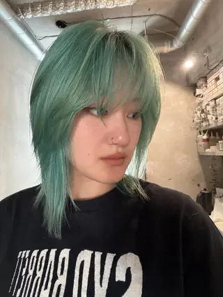 ミディアム カラー 中野 こころのヘアスタイル