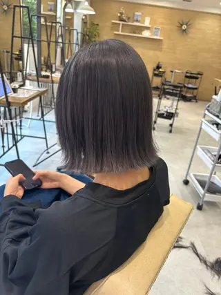 ショート カラー MAKO/モテ髪/ ハイトーン/赤みなしのヘアスタイル