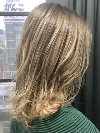 セミロング カラー welring hair salonのヘアスタイル