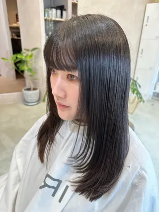 ロング 神田 桃菜のヘアスタイル