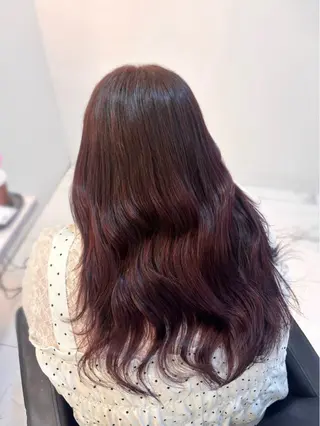ロング 𝐿𝑒𝑒 四ツ橋 𝑅𝐴𝑁𝐴のヘアスタイル