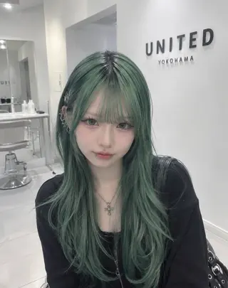 ロング 透明感×ワインレッド 🍒𝐘𝐮𝐤𝐚のヘアスタイル