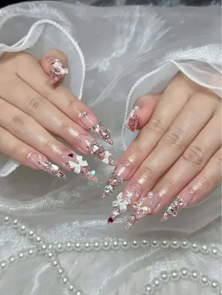 ネイル Eli Muse 新宿ネイルのネイルデザイン