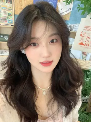 ロング 韓国✖️網紅🖤 パーマYURIYAのヘアスタイル
