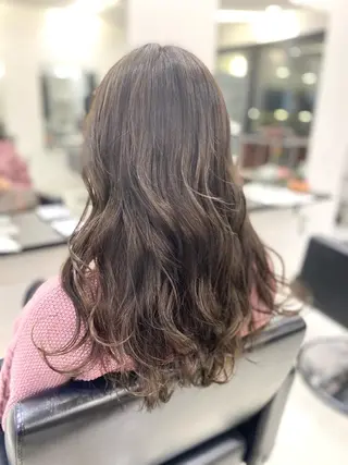 ロング カラー レイヤーカット 赤み消し　店長/大和のヘアスタイル