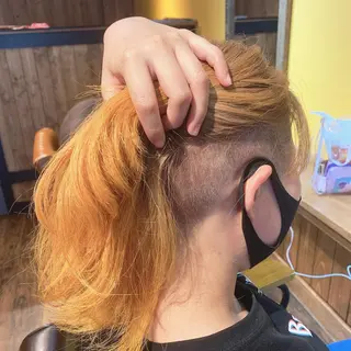 ミディアム カラー ヨシダ アズサのヘアスタイル