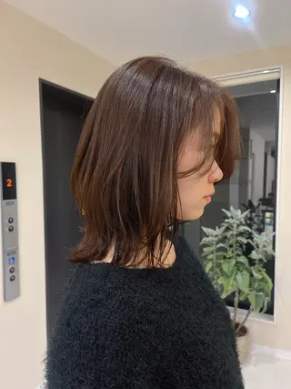 ミディアム カラー 中村 佳歩のヘアスタイル