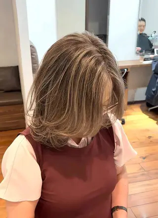 カラー KAEDE🎀 ハイライトのヘアスタイル