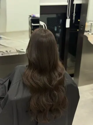 ロング カラー ミルクティーベージュ MAIのヘアスタイル