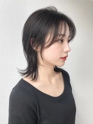 ミディアム siie by LILIA.のヘアスタイル