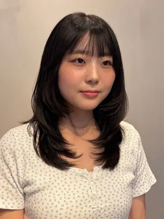 セミロング カラー 韓国レイヤー/透明感 カラー/RIN🎀のヘアスタイル