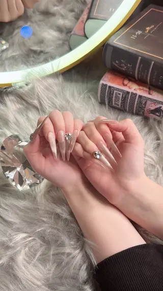 ネイル Sena🎀ワンホン /ギャルネイル🫧のネイルデザイン