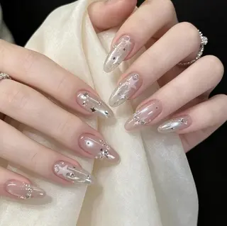 ネイル エリ🫧 nail池袋東口のネイルデザイン
