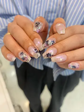 ネイル Salondevi2 isanaのネイルデザイン