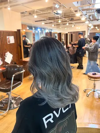 ミディアム 林 佑哉のヘアスタイル