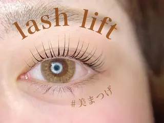 マツエク・マツパ 正箱 真紗美の眉毛・アイブロウイメージ