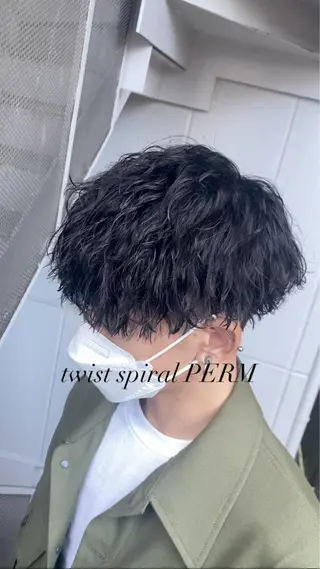 パーマ メンズ 曲がる縮毛矯正 LIBER 岩名のヘアスタイル