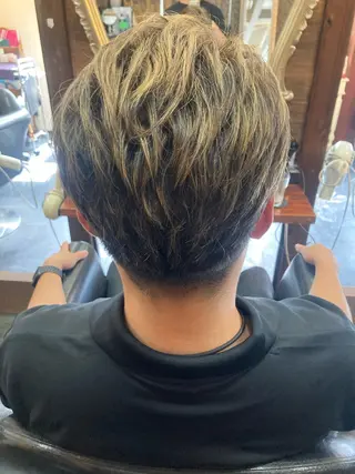 カラー メンズ RYUICHI リュウイチのヘアスタイル