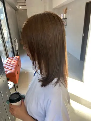 セミロング カラー 安住 日花のヘアスタイル