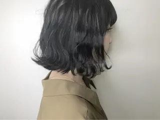 ミディアム カラー メンズ レイヤー ウルフ 弓木啓輔のヘアスタイル