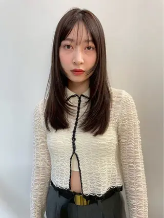 ロング オリーブ&アッシュ /レイヤーカット🪽のヘアスタイル