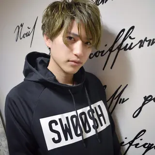 ミディアム ヒグチ カナのヘアスタイル