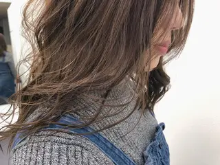 ミディアム カラー 柔らかbeige モトキのヘアスタイル