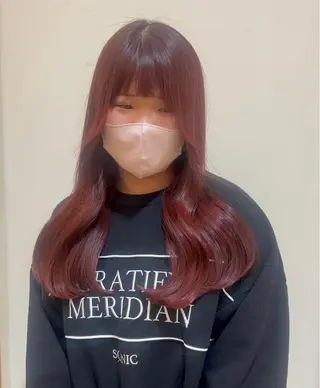 セミロング 鈴木 美紅のヘアスタイル