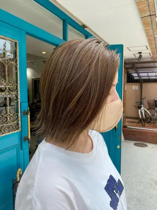 ショート カラー 福田 里央のヘアスタイル