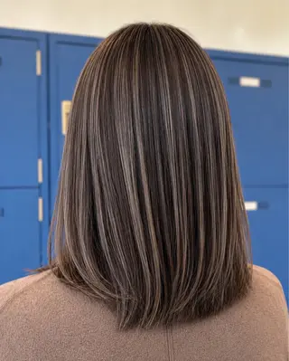ミディアム Repose AMIのヘアスタイル