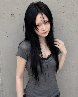 カラー ミディアム OMA カタギシのヘアスタイル