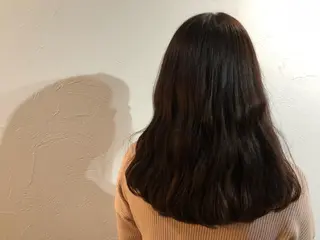セミロング カラー やました りなのヘアスタイル