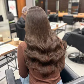 ロング SAKI🎀NEXT 池袋/韓国風カラーのヘアスタイル