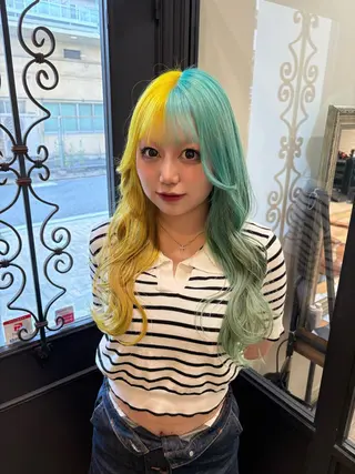 ロング カラー しおり🍬 KOKORO🤍のヘアスタイル