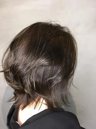 ミディアム カラー くまがい みゆ【edge.】のヘアスタイル