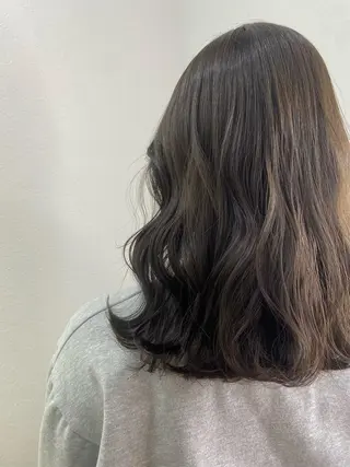 セミロング カラー MANAMI 🥀ウルフカットのヘアスタイル