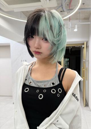 ショート TAIRA横浜ウルフ 🐺デザインカラーのヘアスタイル