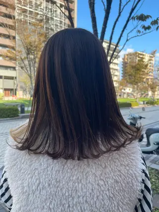 ミディアム カラー 岩下 侑里のヘアスタイル