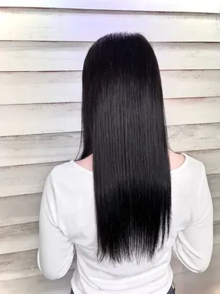 ロング カラー 佐藤 隆太のヘアスタイル